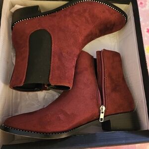 Womens Burgundy Suede With Diamond Accent Ankle Booties 8.5